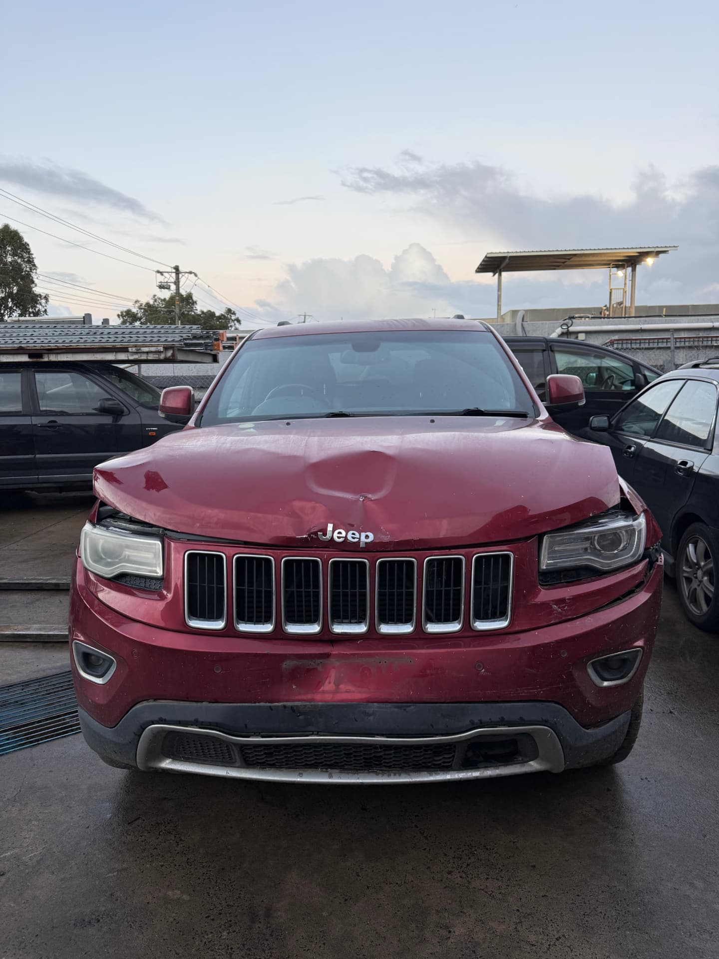 Red Jeep Grand Cherokee for used parts